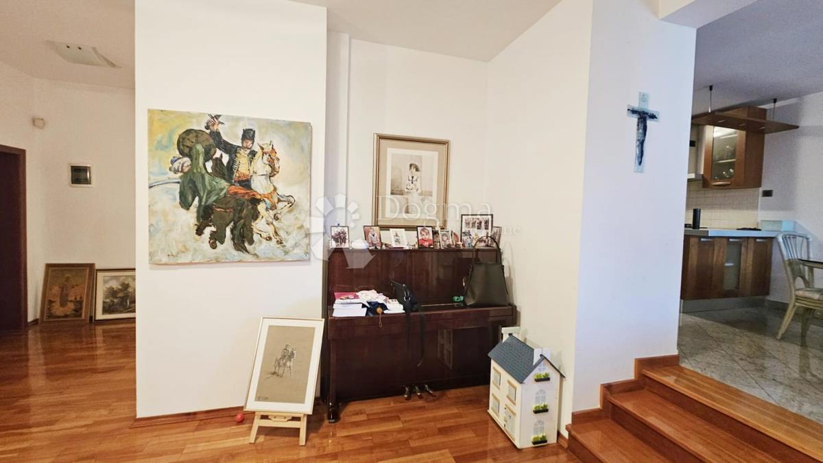 Casa Laščina, Maksimir, 280m2