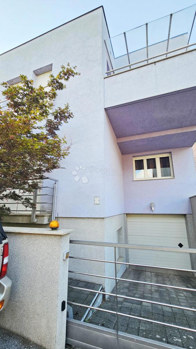 Casa Laščina, Maksimir, 280m2