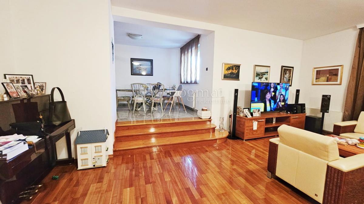 Casa Laščina, Maksimir, 280m2