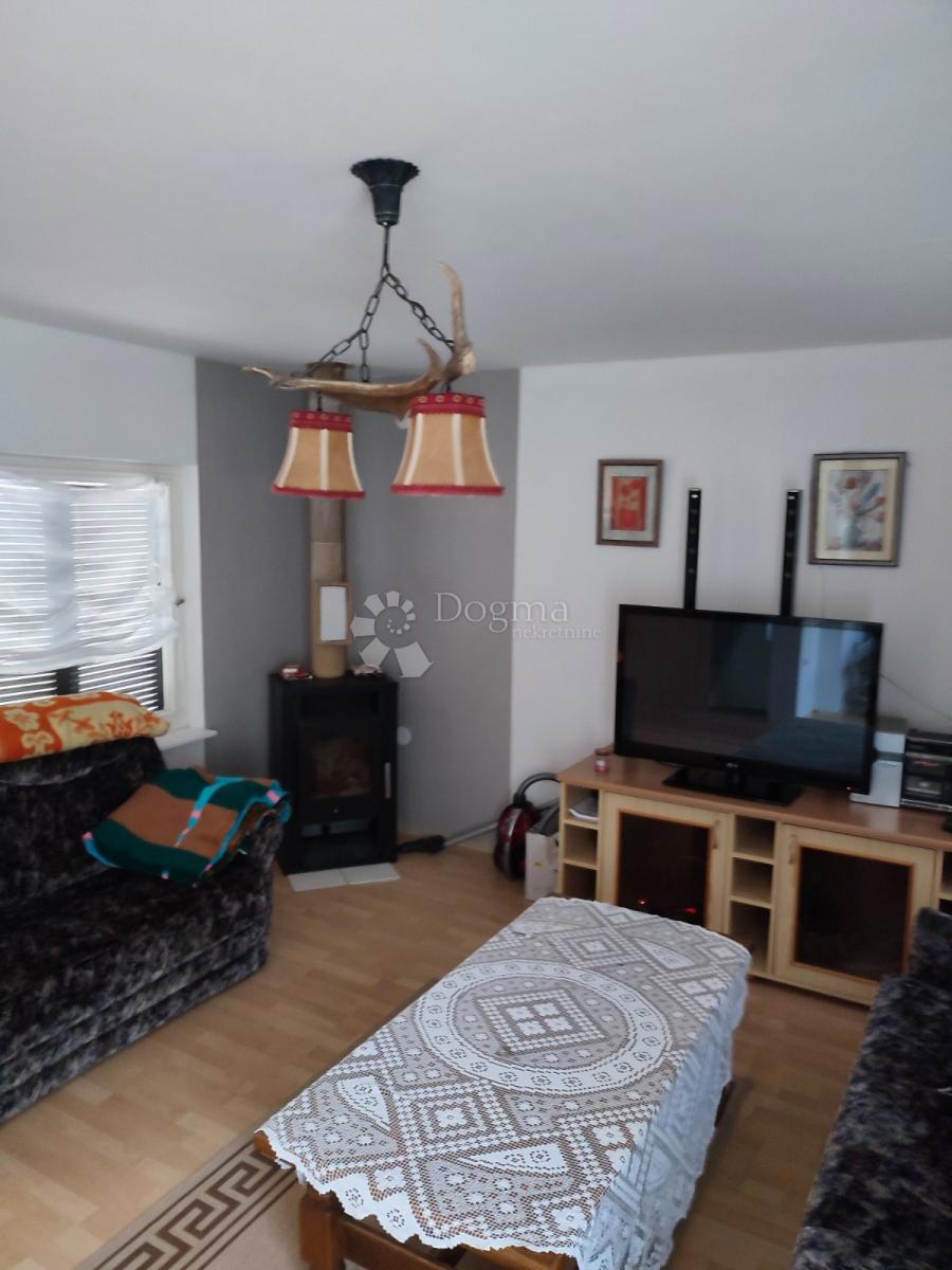 Casa Gornje Vratno, Cestica, 166,58m2