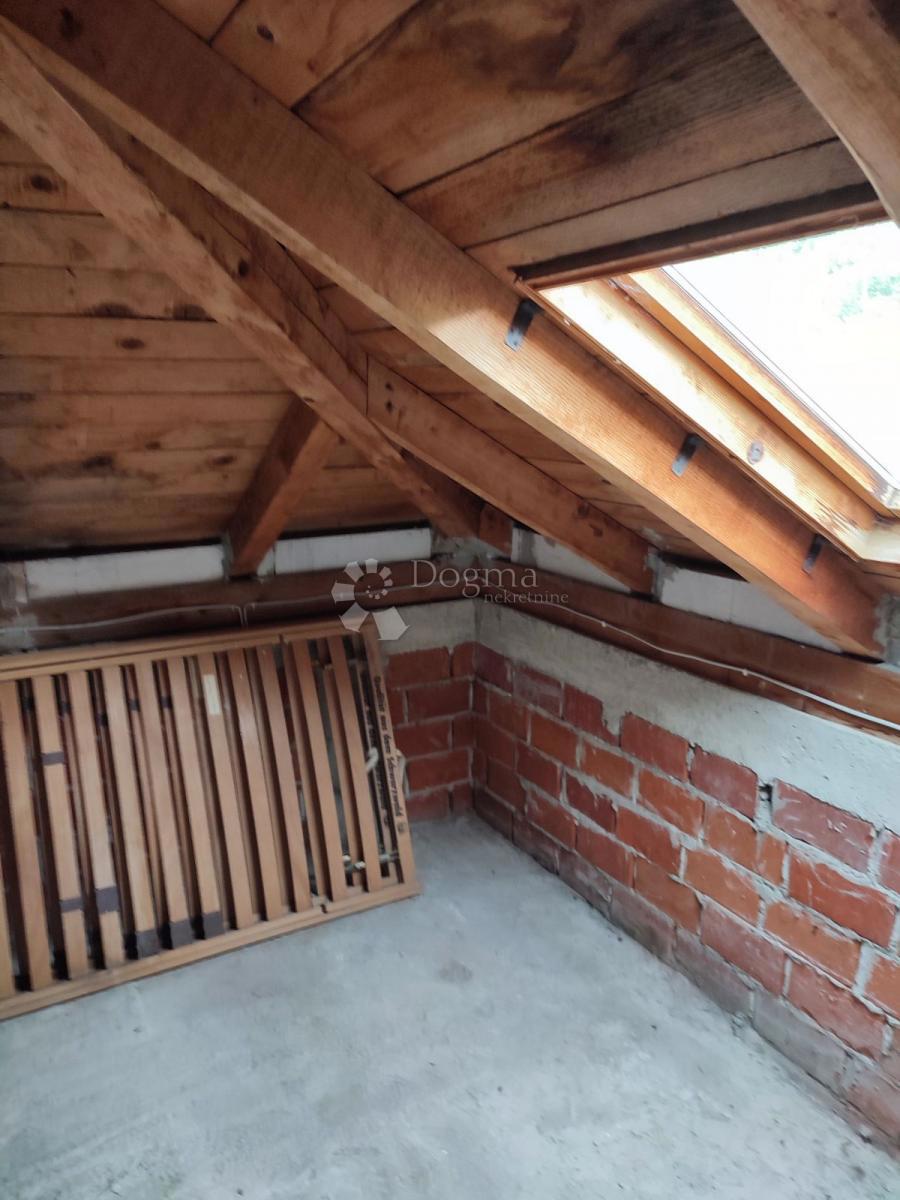 Casa Gornje Vratno, Cestica, 166,58m2