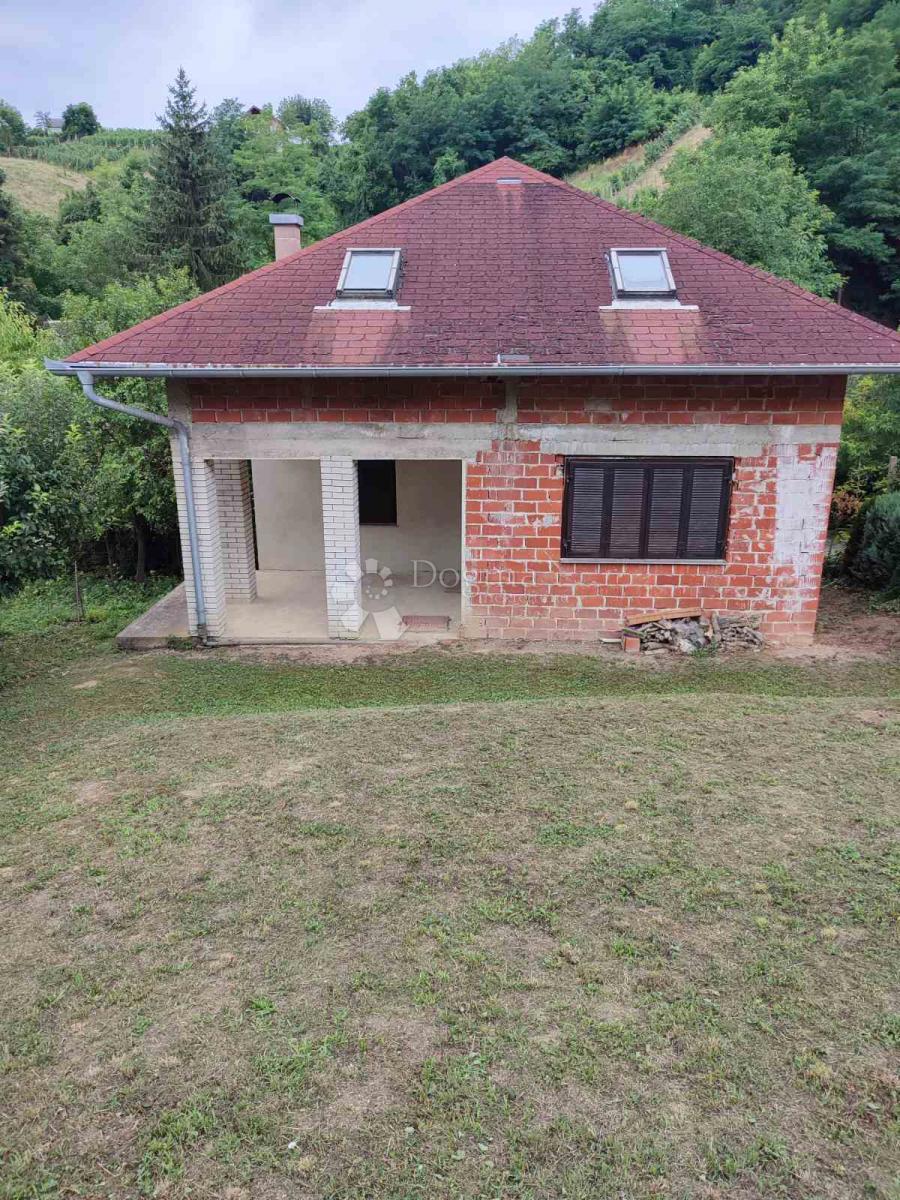 Casa Gornje Vratno, Cestica, 166,58m2