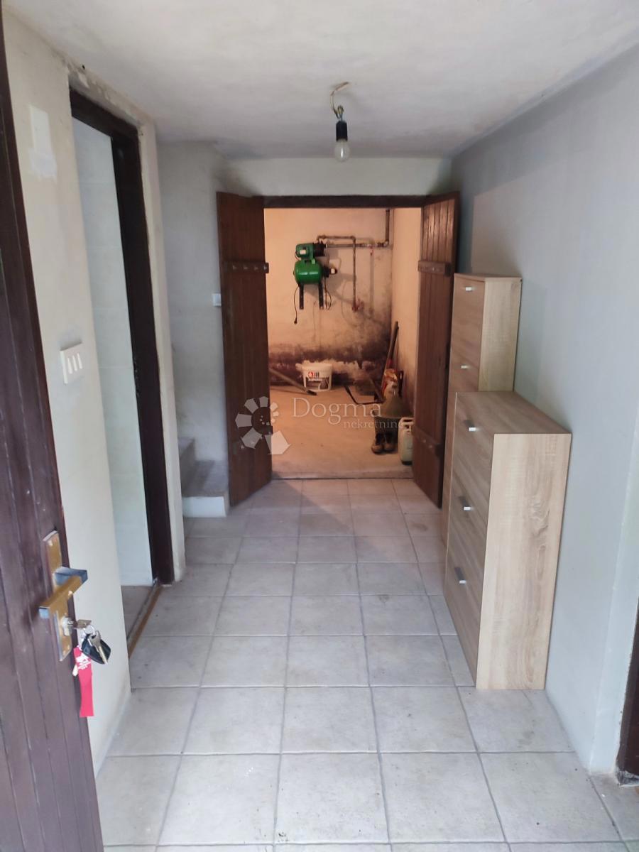 Casa Gornje Vratno, Cestica, 166,58m2