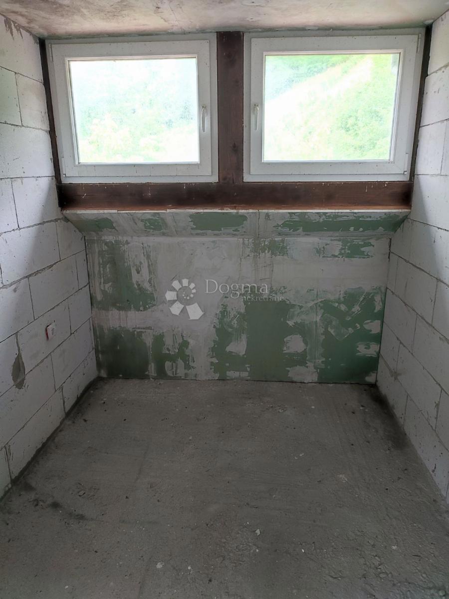 Casa Gornje Vratno, Cestica, 166,58m2