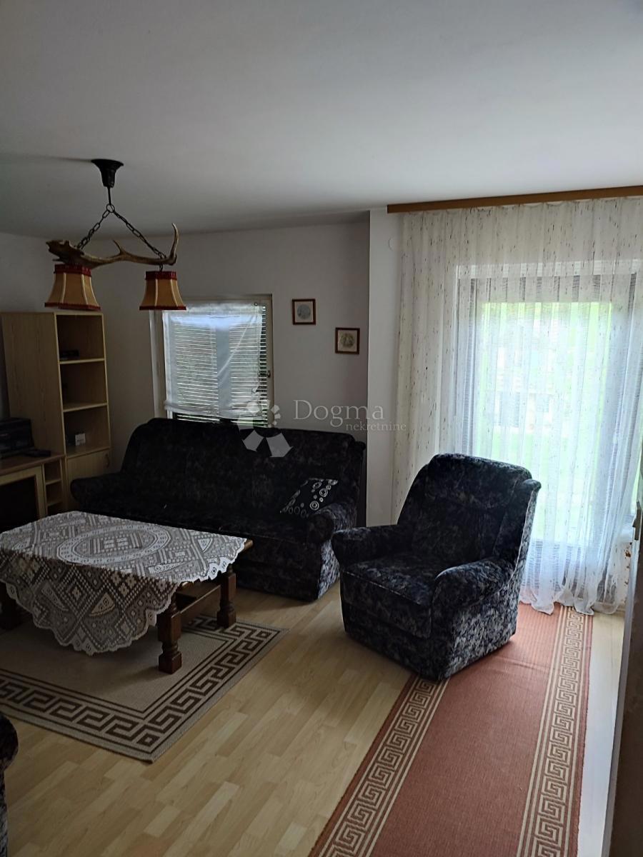 Casa Gornje Vratno, Cestica, 166,58m2