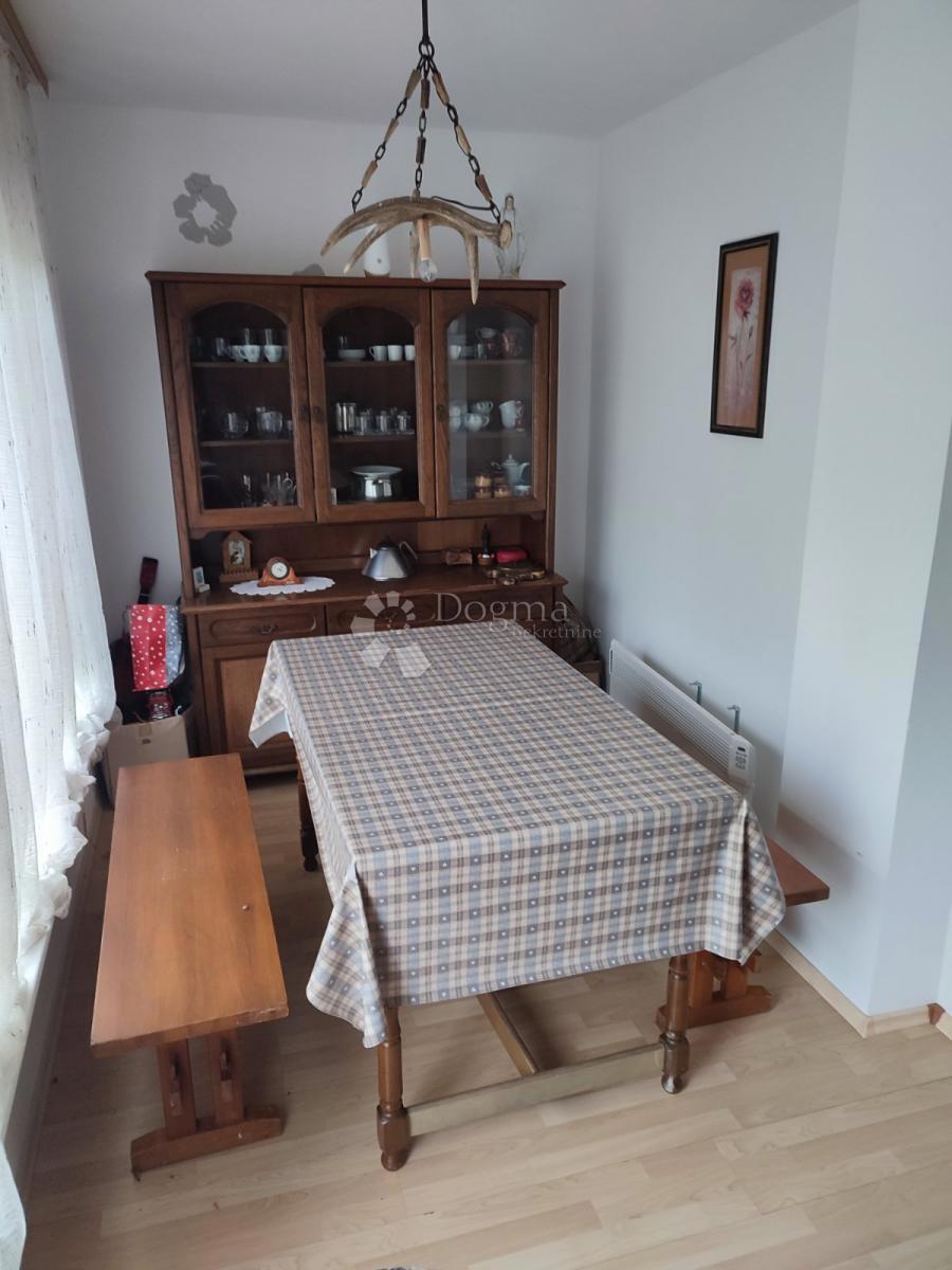 Casa Gornje Vratno, Cestica, 166,58m2