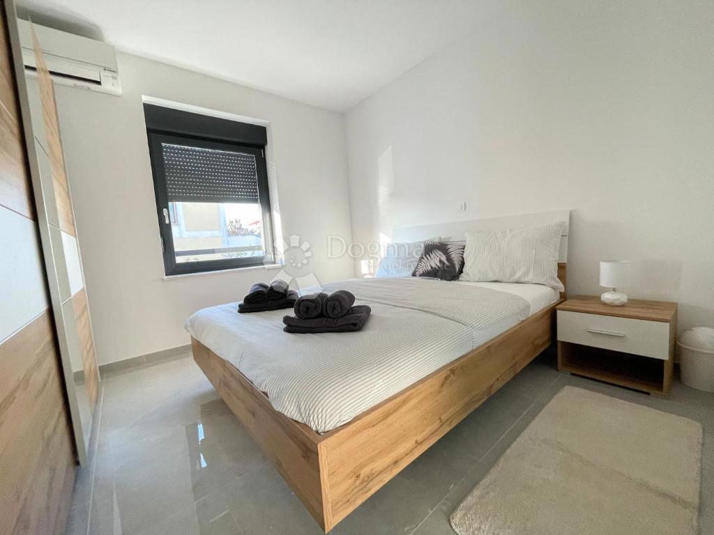 Appartamento con due camere da letto a Pješčana uvala