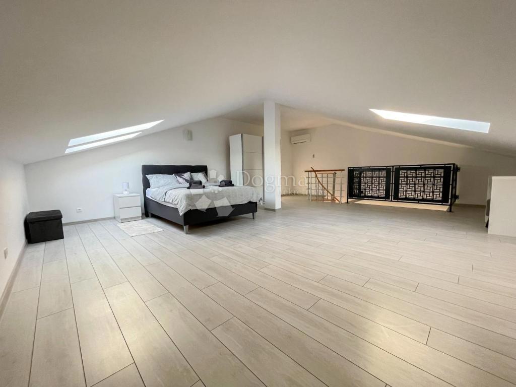 Appartamento con due camere da letto a Pješčana uvala