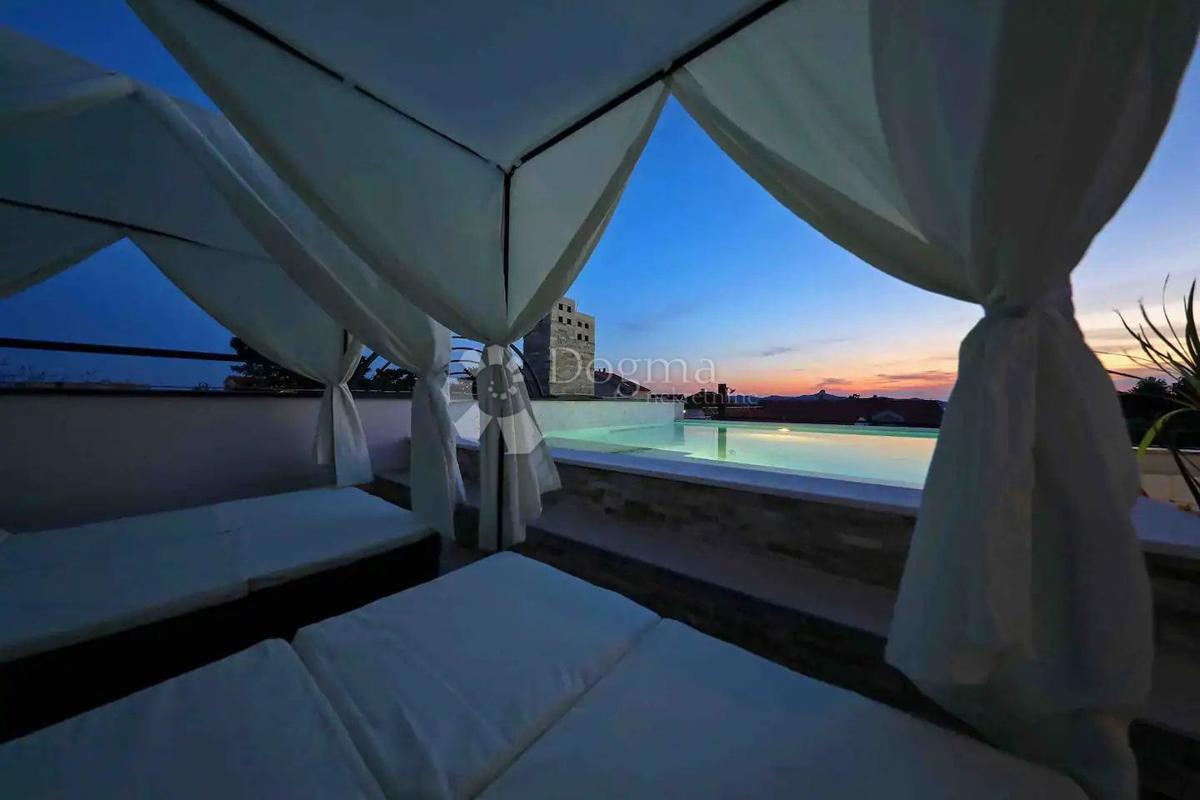 Attico da sogno - terrazza sul tetto e piscina