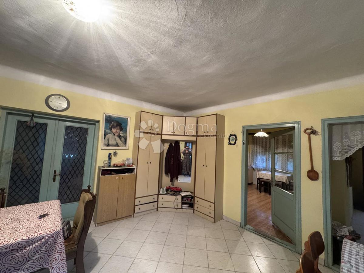 Casa Kobasičari, Kapela, 220m2