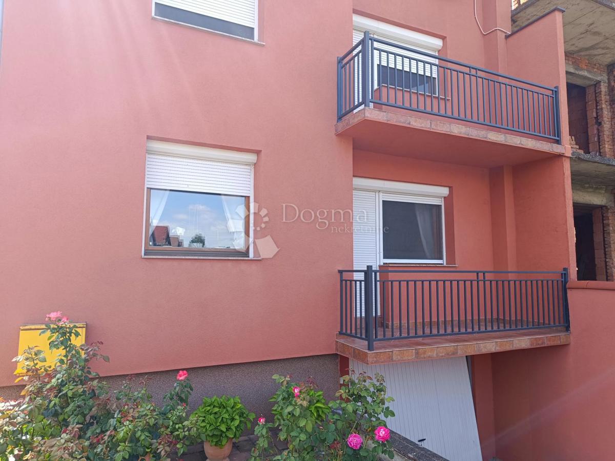 Casa Borovo Naselje, Vukovar, 449m2