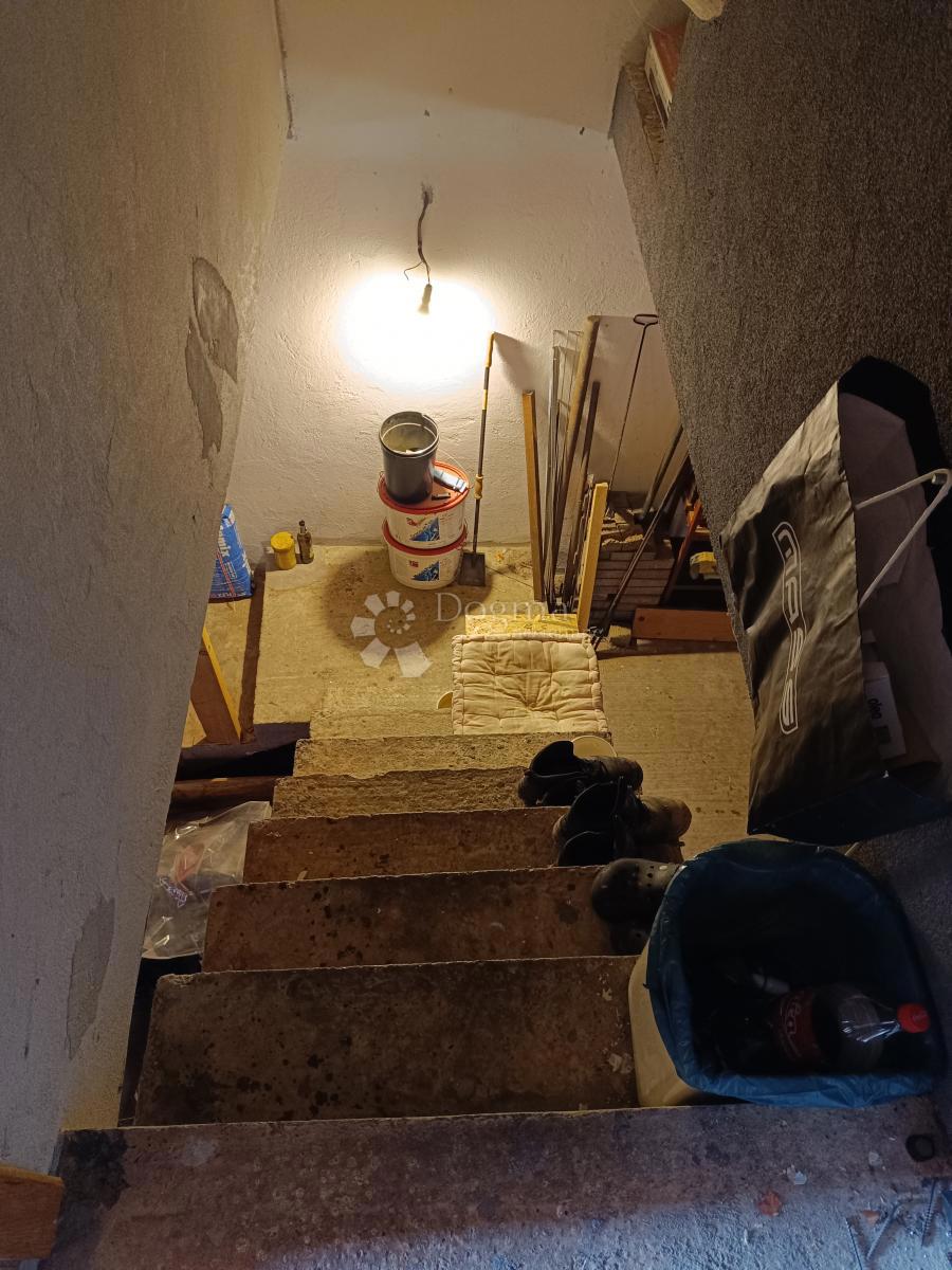 Casa Borovo Naselje, Vukovar, 449m2