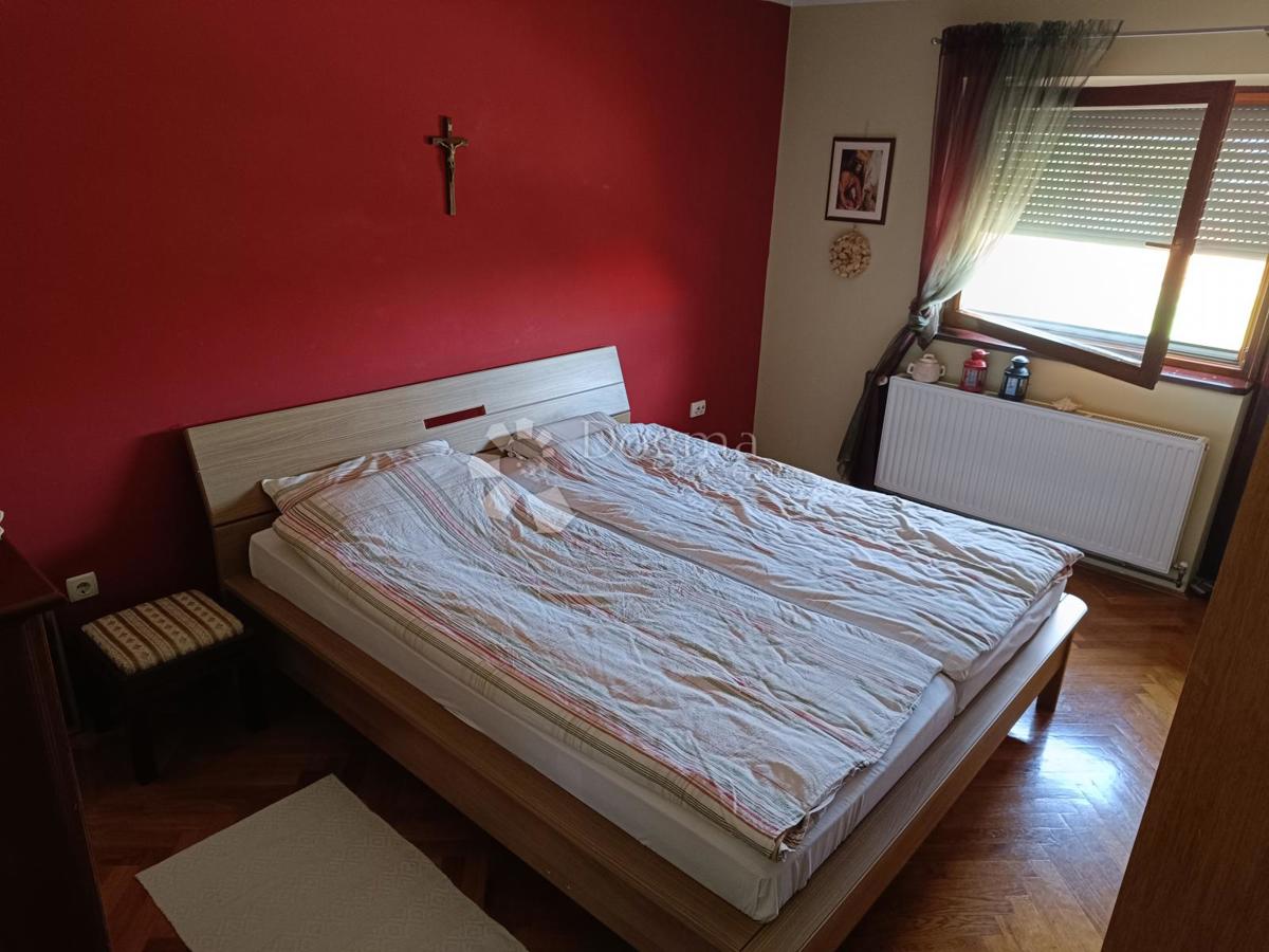 Casa Borovo Naselje, Vukovar, 449m2