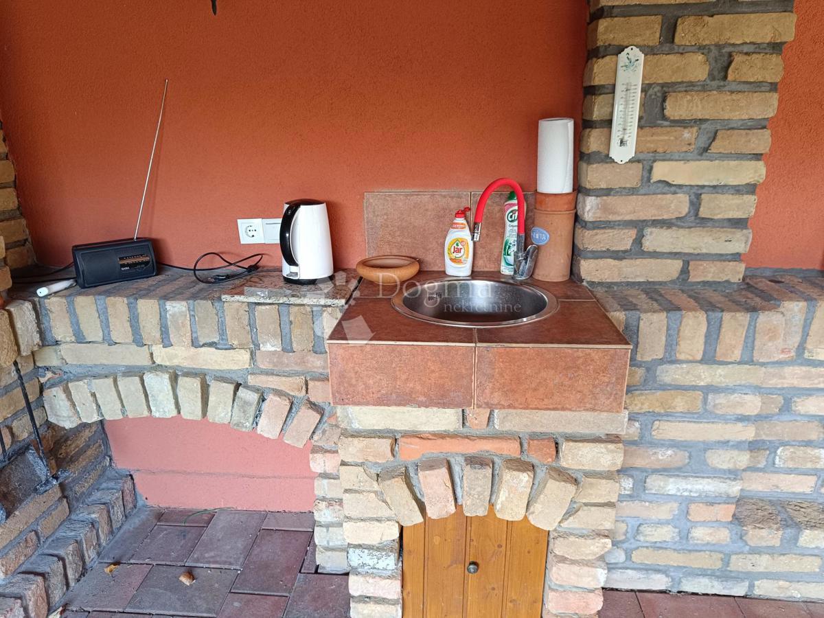 Casa Borovo Naselje, Vukovar, 449m2