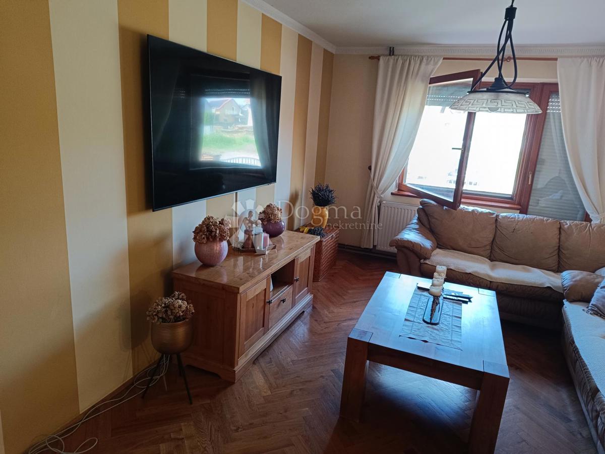 Casa Borovo Naselje, Vukovar, 449m2