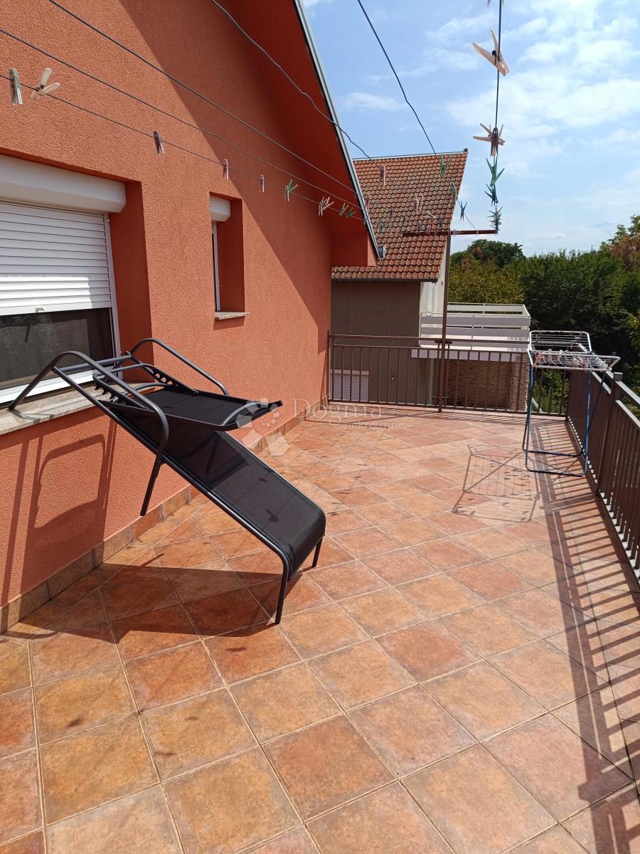 Casa Borovo Naselje, Vukovar, 449m2