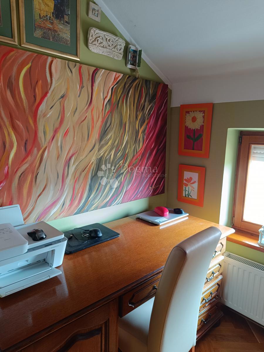 Casa Borovo Naselje, Vukovar, 449m2