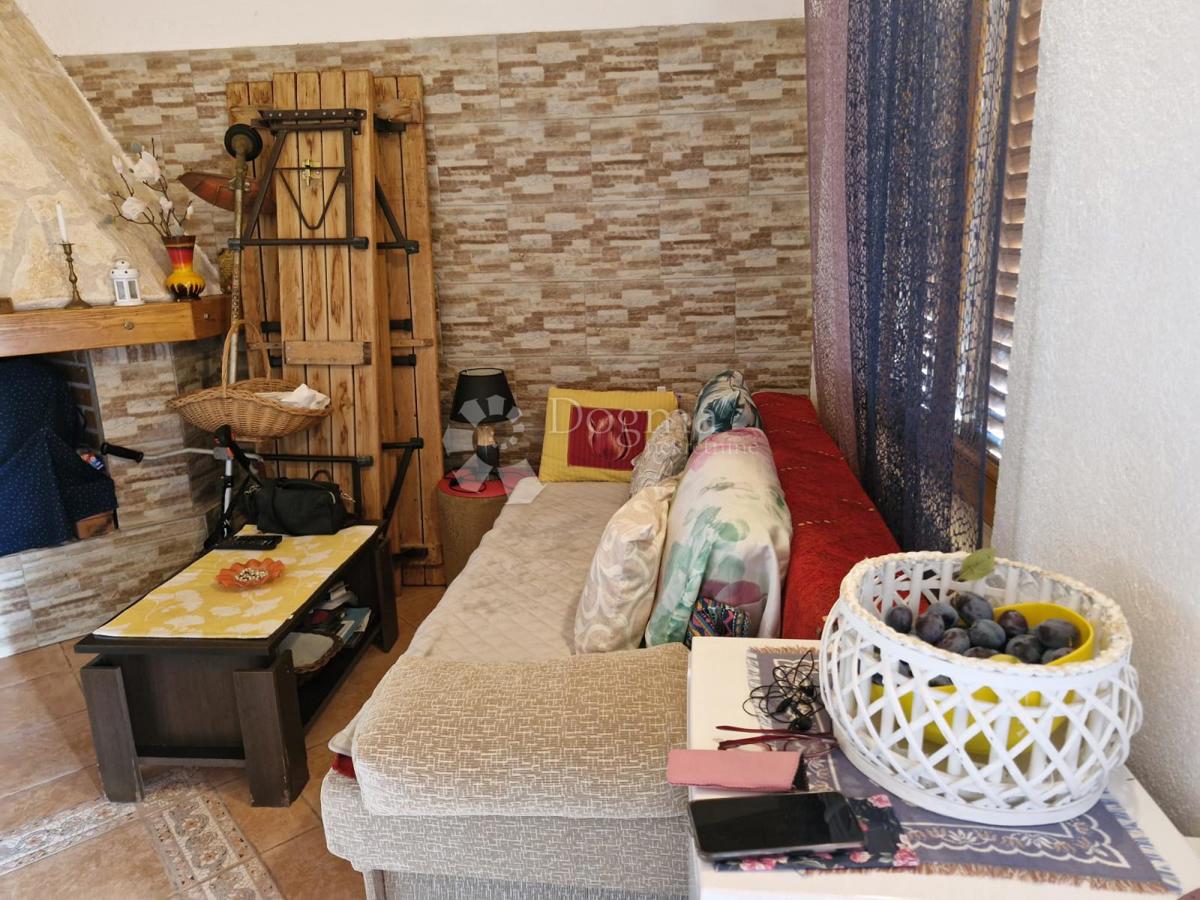 Casa Gornje Raštane, Sveti Filip I Jakov, 70m2