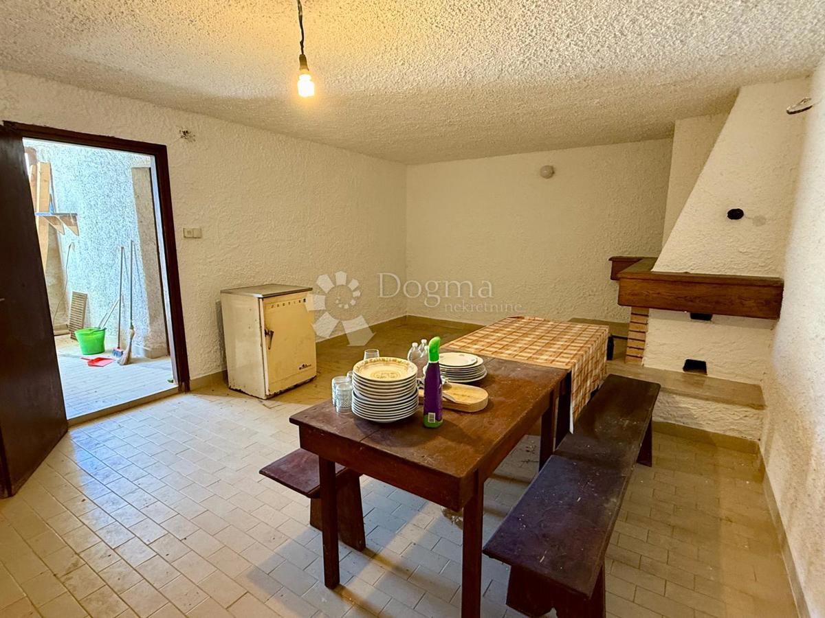 Casa Valdebek, Pula, 331m2