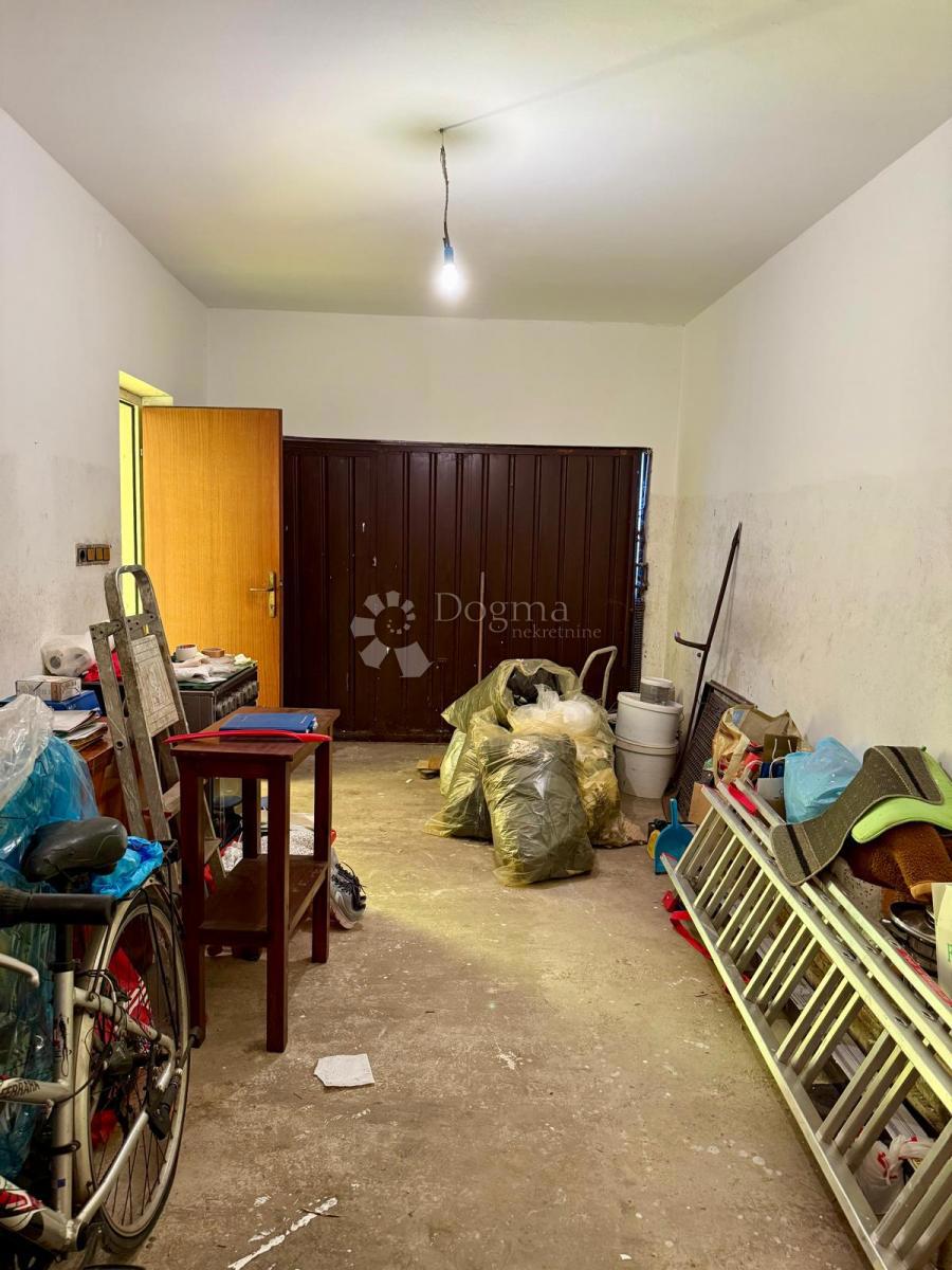 Casa Valdebek, Pula, 331m2