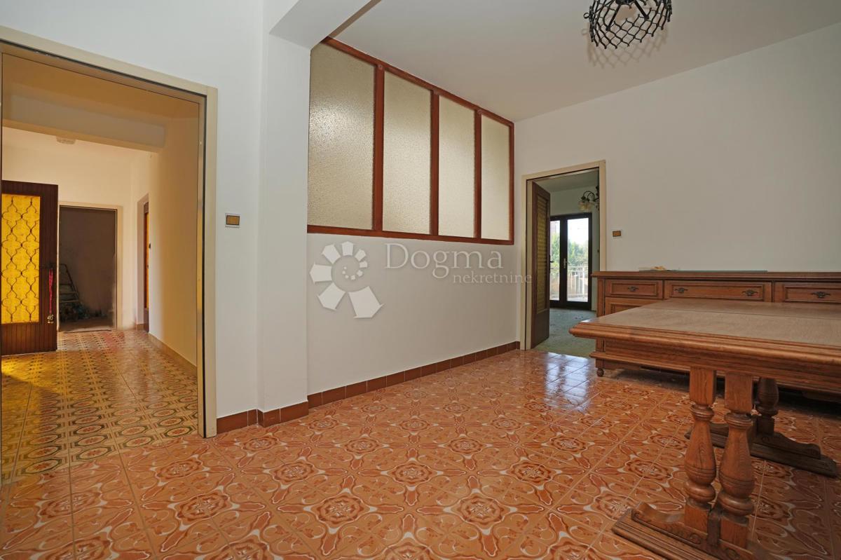 Casa Valdebek, Pula, 331m2