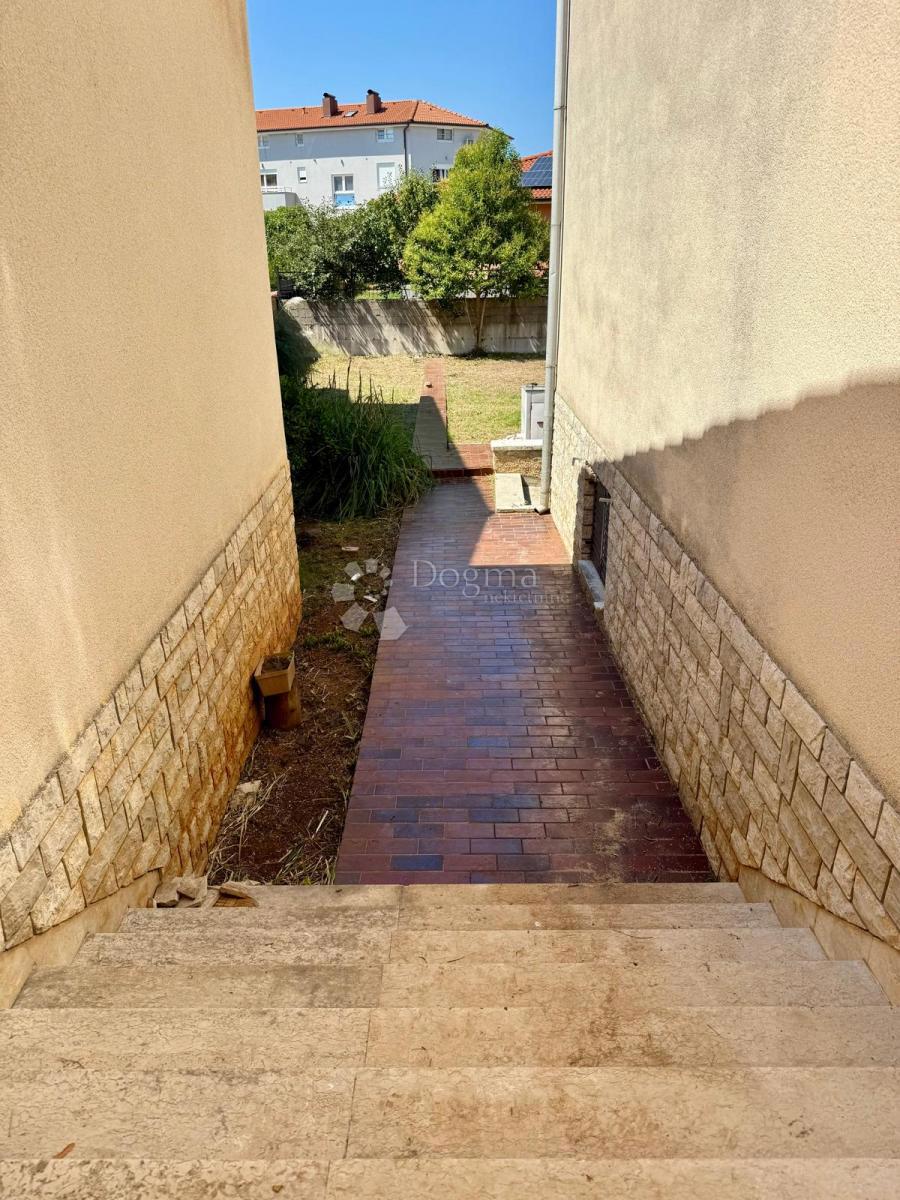 Casa Valdebek, Pula, 331m2