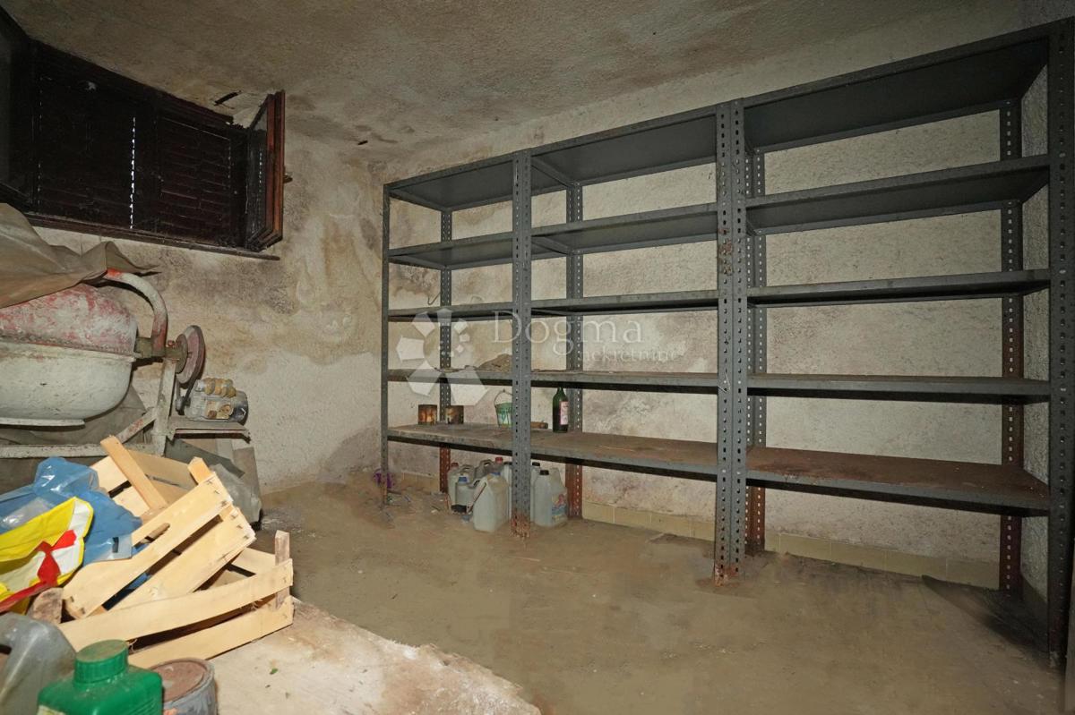 Casa Valdebek, Pula, 331m2