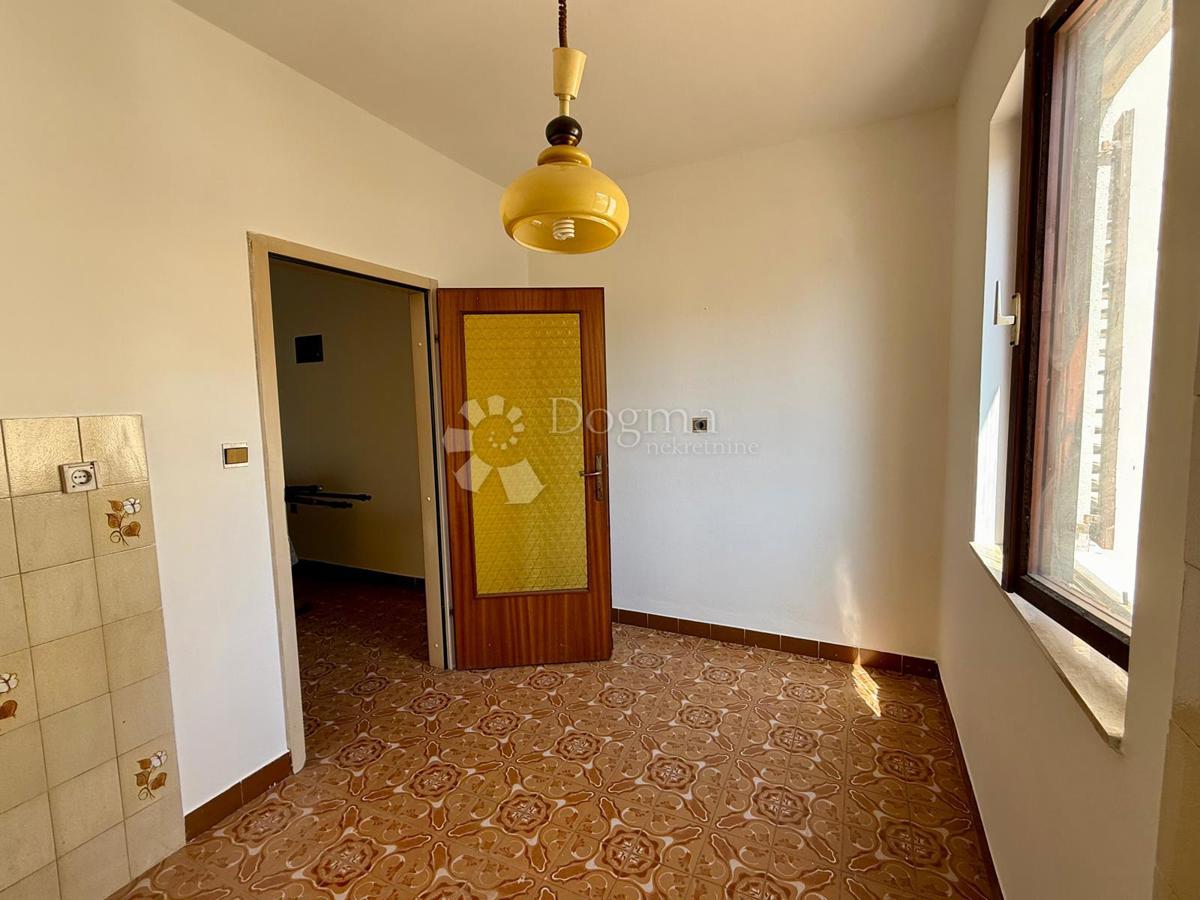 Casa Valdebek, Pula, 331m2