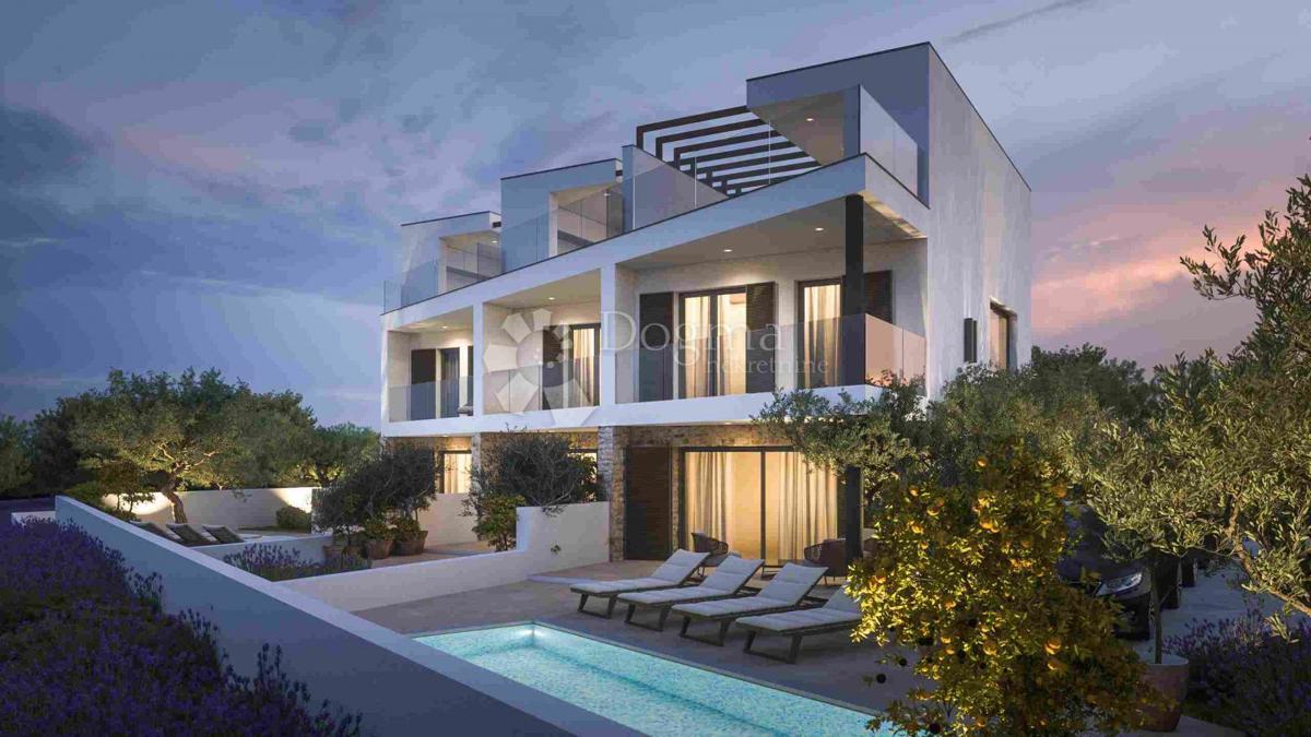 Allogio Tribunj, 210m2