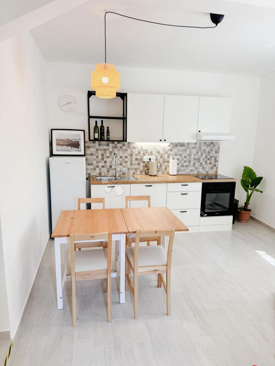 Casa Petrčane, Zadar - Okolica, 185m2