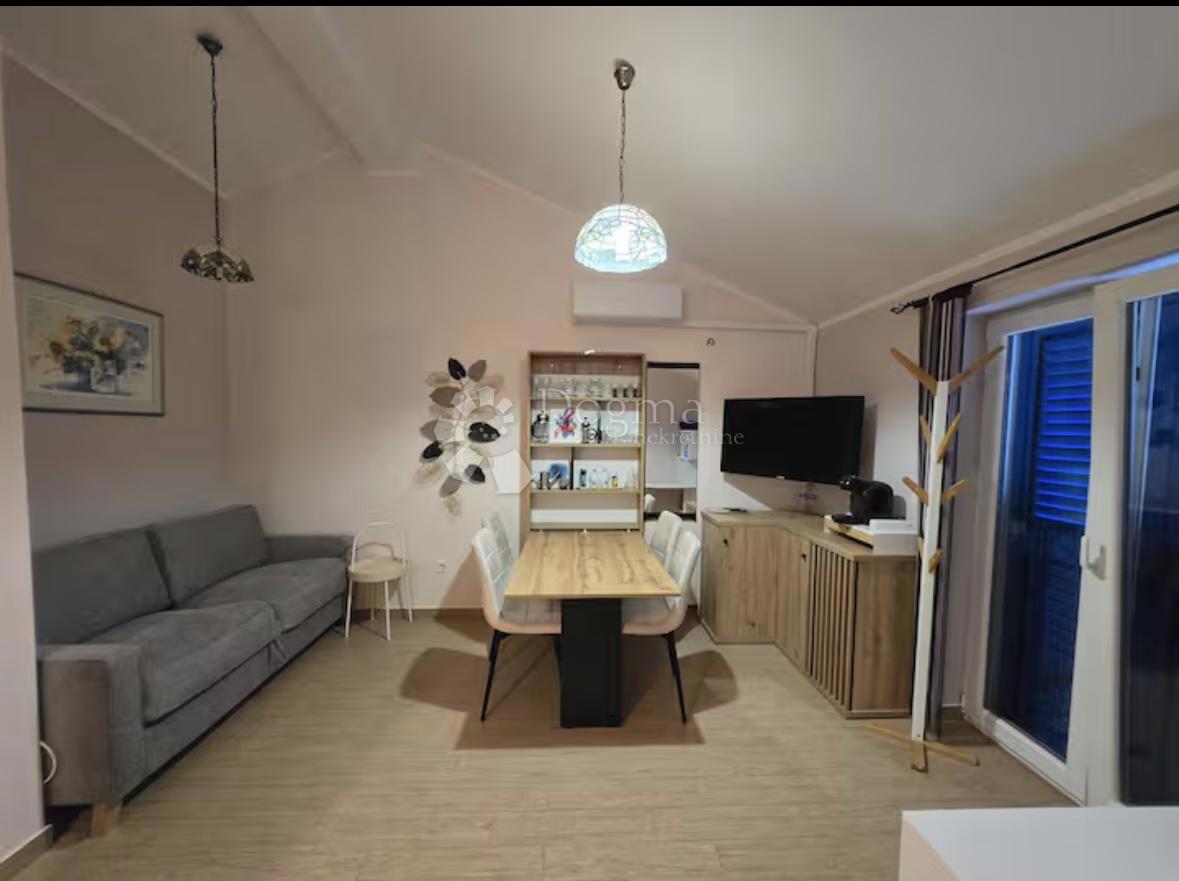 Casa Starigrad, Senj, 280m2