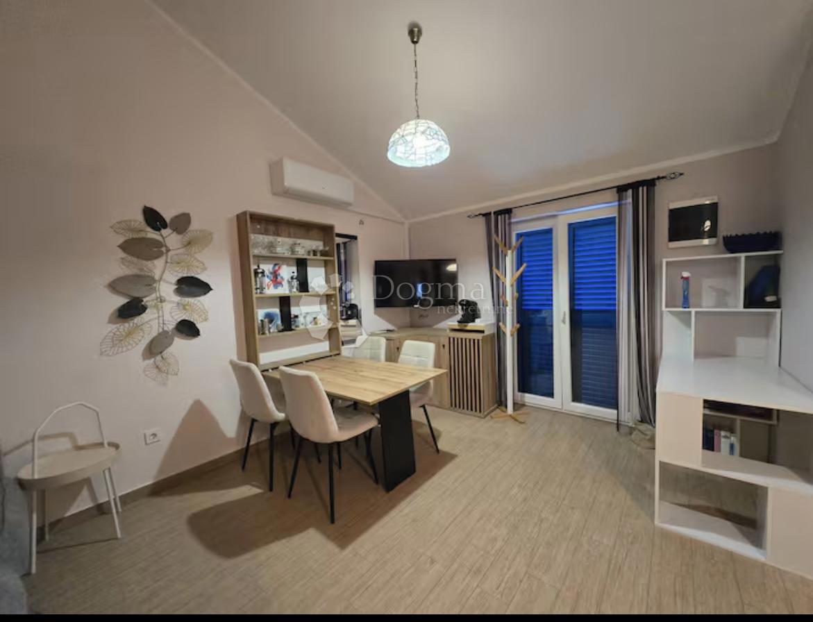 Casa Starigrad, Senj, 280m2