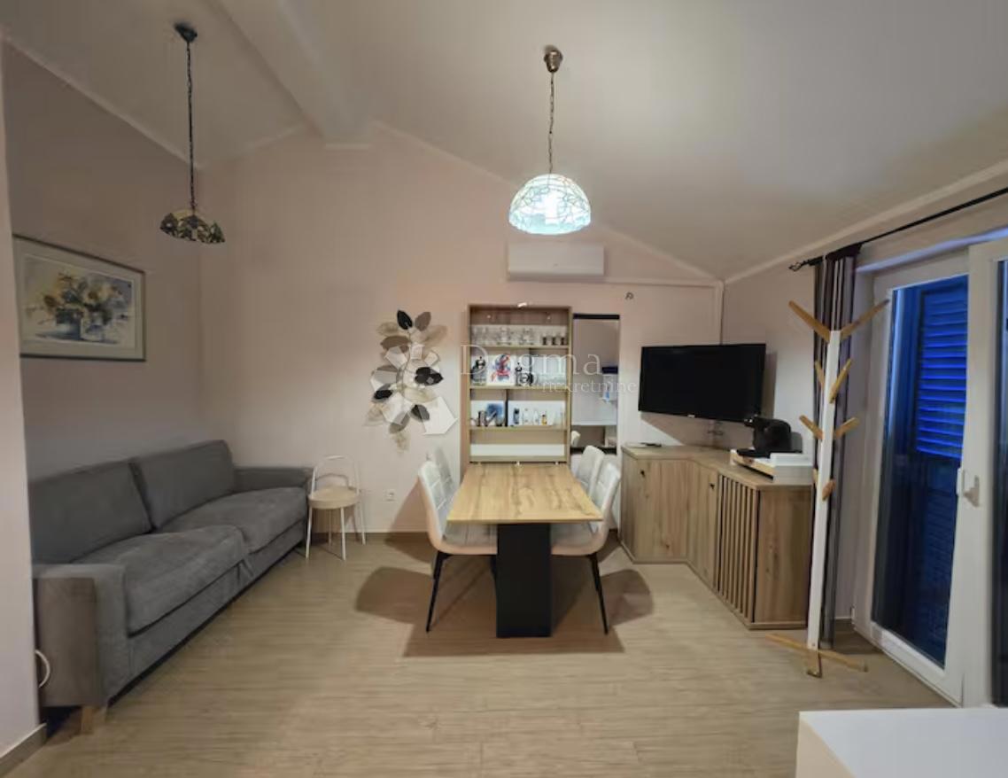 Casa Starigrad, Senj, 280m2