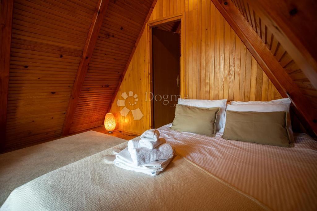 Casa Brod na Kupi, Delnice, 130m2