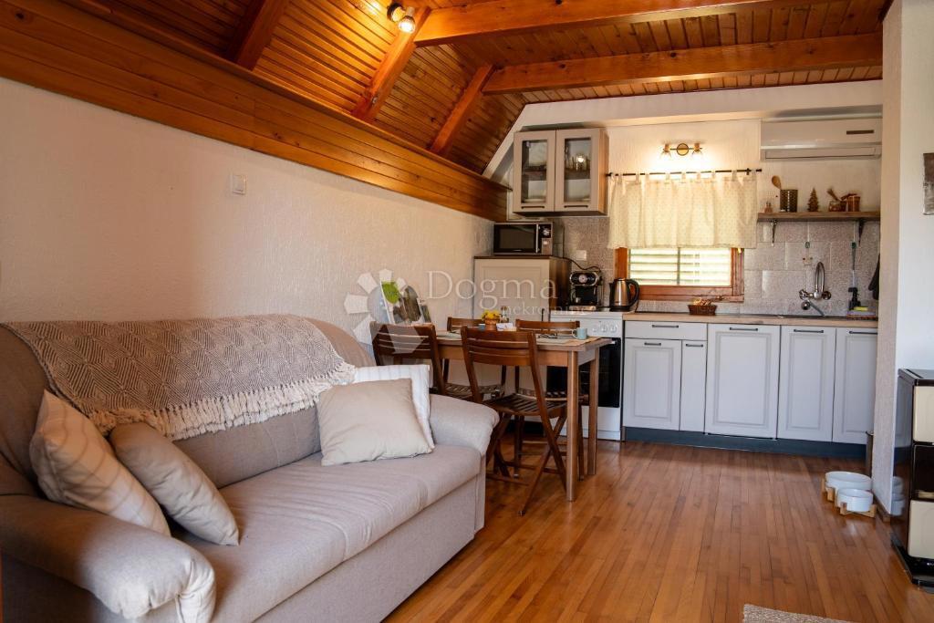 Casa Brod na Kupi, Delnice, 130m2