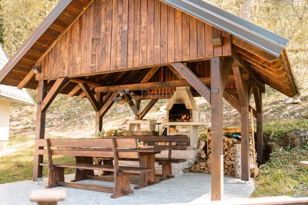 Casa Brod na Kupi, Delnice, 130m2