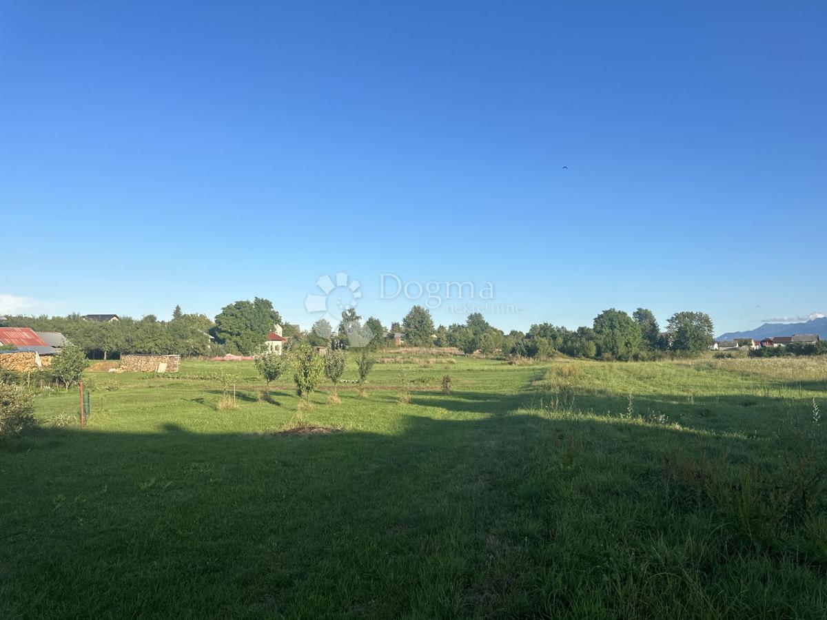 Terreno edificabile Logorište, Gospić, 6.950m2