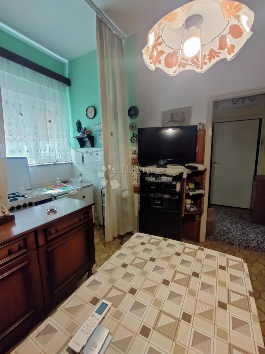 Allogio Pećine, Rijeka, 36,25m2