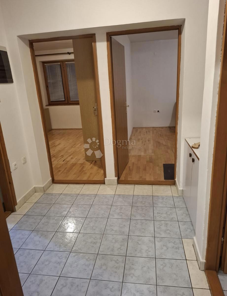 Allogio Donji Lapac, 58m2