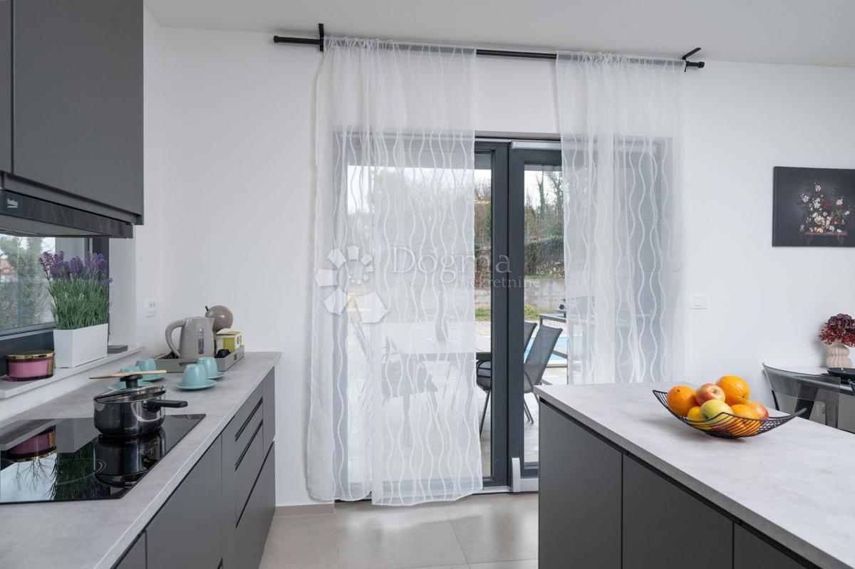 Casa Rakalj, Marčana, 170m2