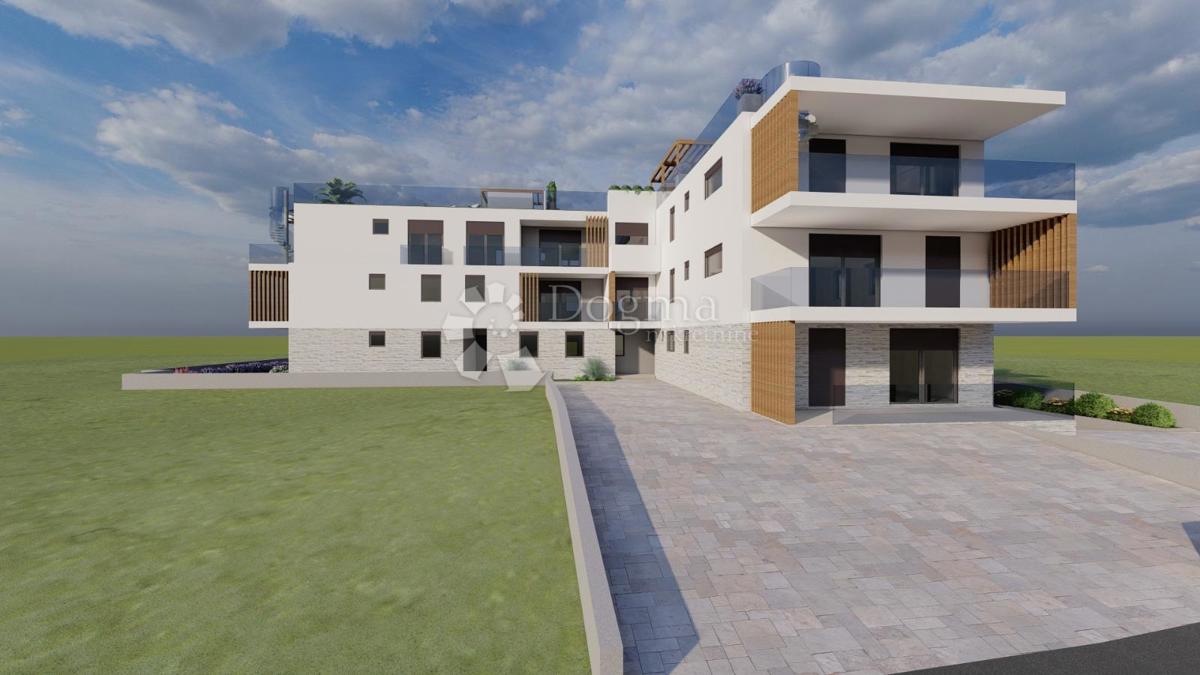 IN VENDITA – UNICO APPARTAMENTO TRILOCALE A VODICE, A SOLI 50 m DAL MARE