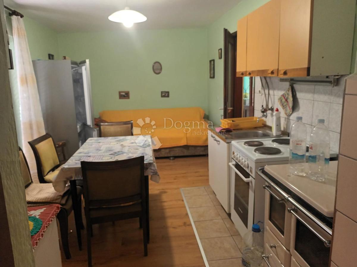 Casa Bunić, Udbina, 100m2