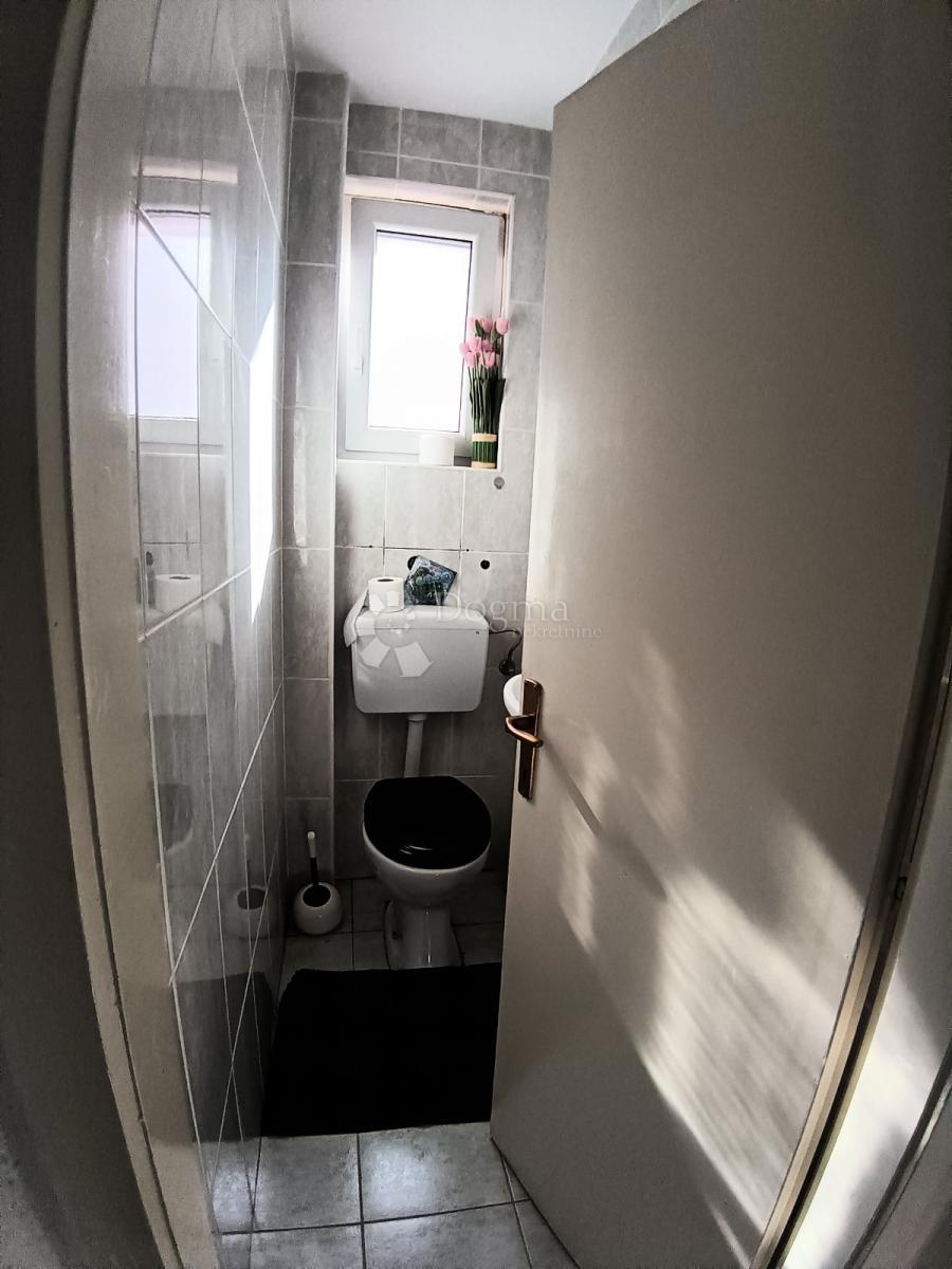 Casa Višnjevac, Osijek - Okolica, 250m2