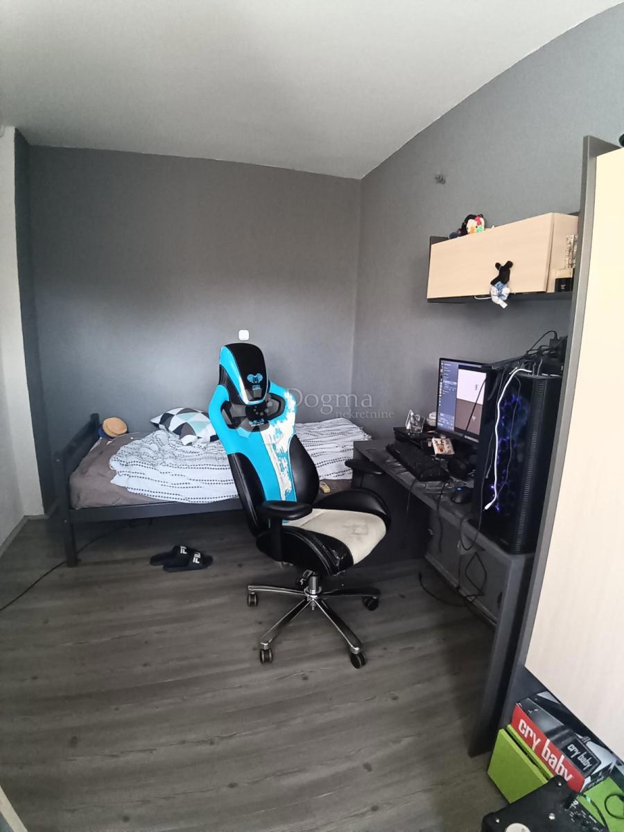 Casa Višnjevac, Osijek - Okolica, 250m2