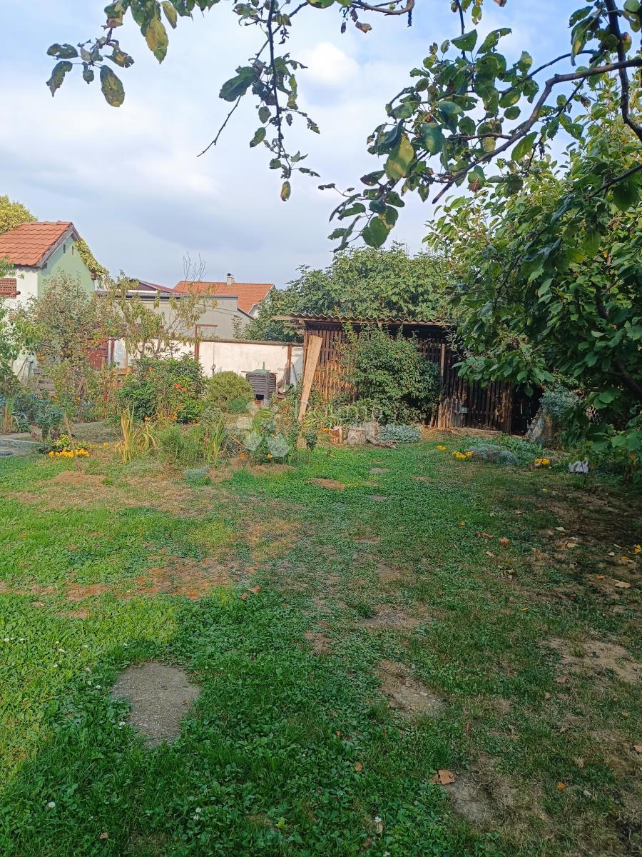 Casa Mitnica, Vukovar, 393m2