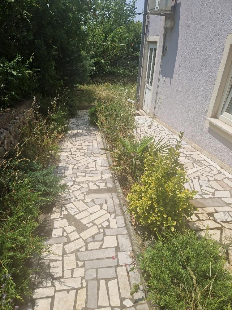 Kraljevica, appartamento con giardino