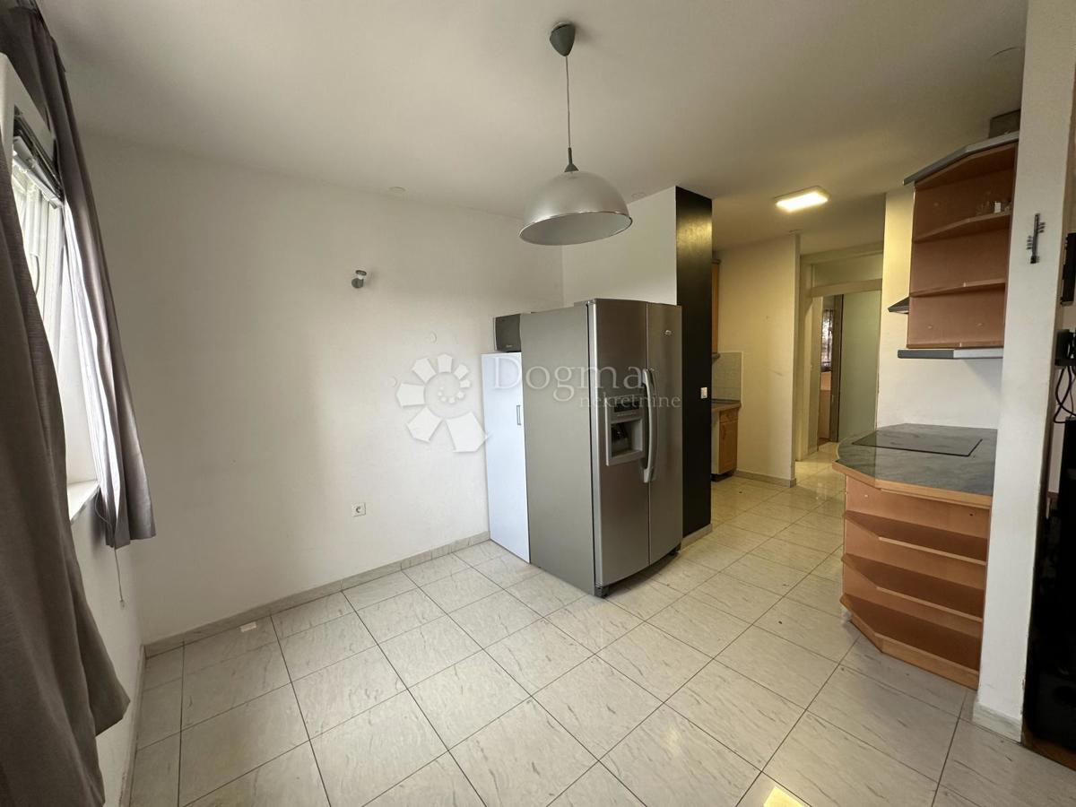 Allogio Vidici, Šibenik, 76,14m2