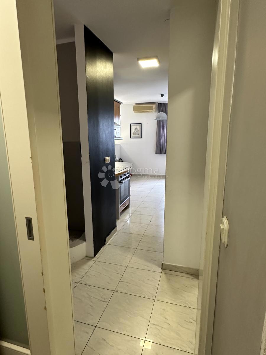 Allogio Vidici, Šibenik, 76,14m2