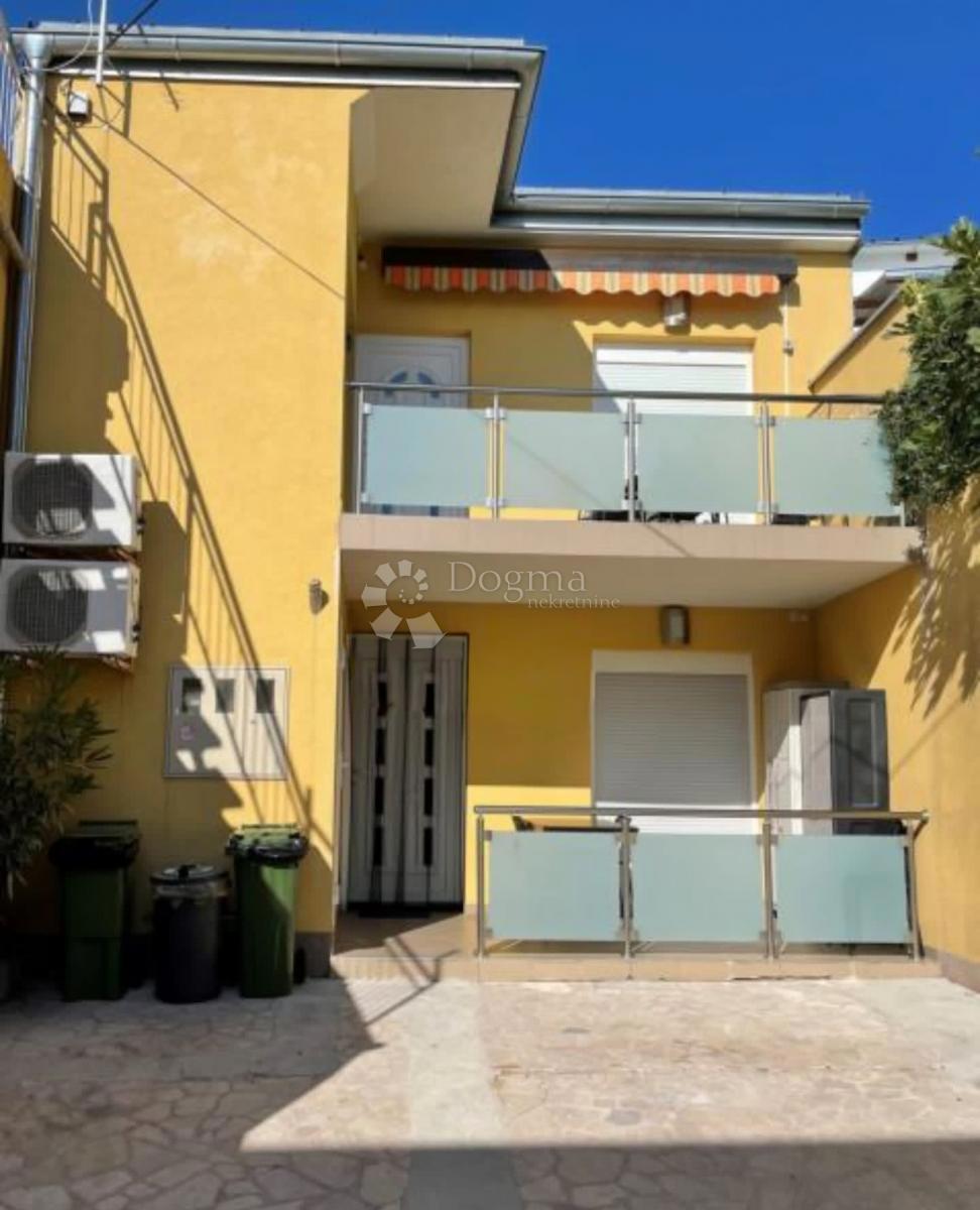 Casa Novi Vinodolski, 100m2