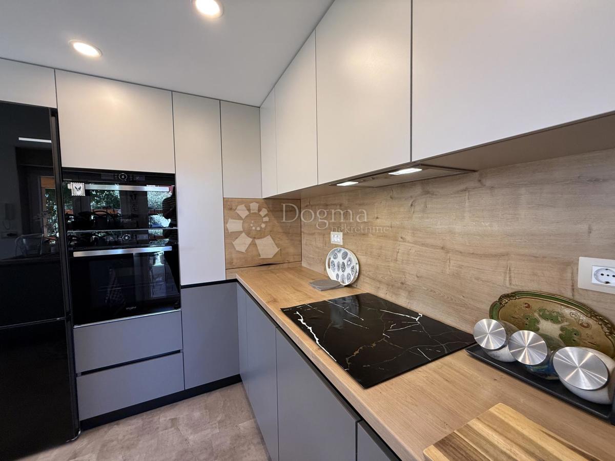 Casa Banjole, Medulin, 285m2